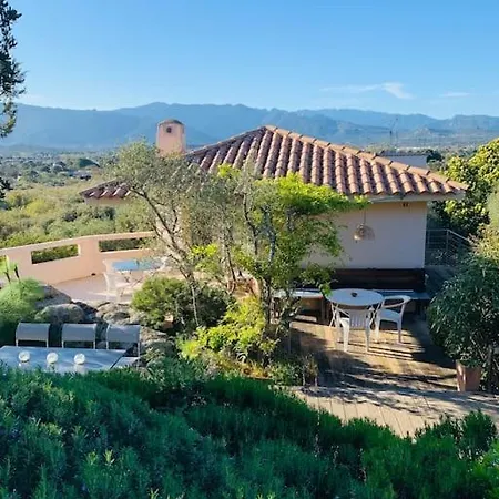 Sea View - Cala Rossa Private Park Holiday home *