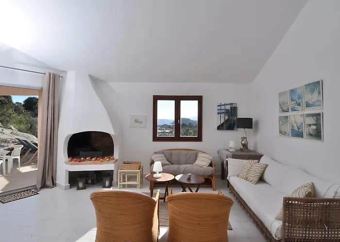 Vakantiehuis Sea View - Cala Rossa Private Park *